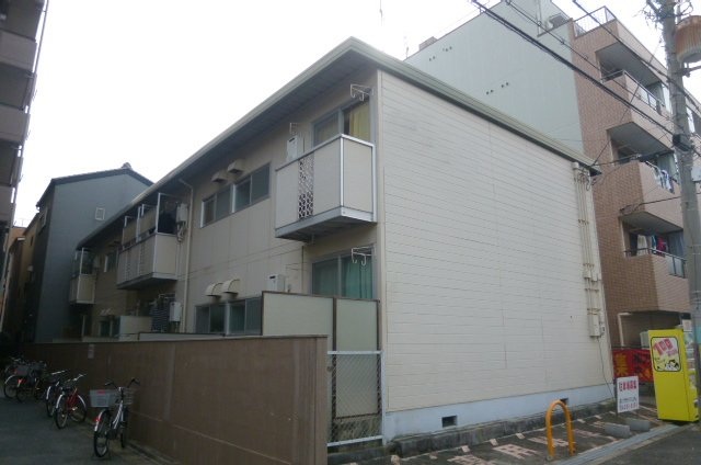 シャトープラムの外観