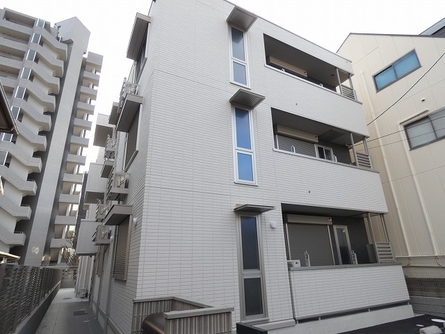 クラシスト北畠の外観