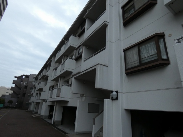 ヴァリウス長居東の外観