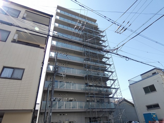 MAXIV大阪山坂の外観