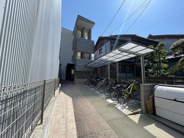 プレジール帝塚山の外観