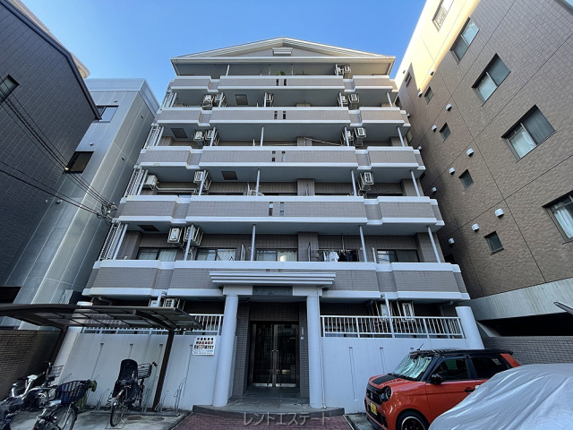 ワイズコート松崎町の外観