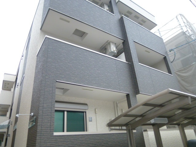 大阪市東住吉区田辺5丁目の賃貸タウンハウスの外観