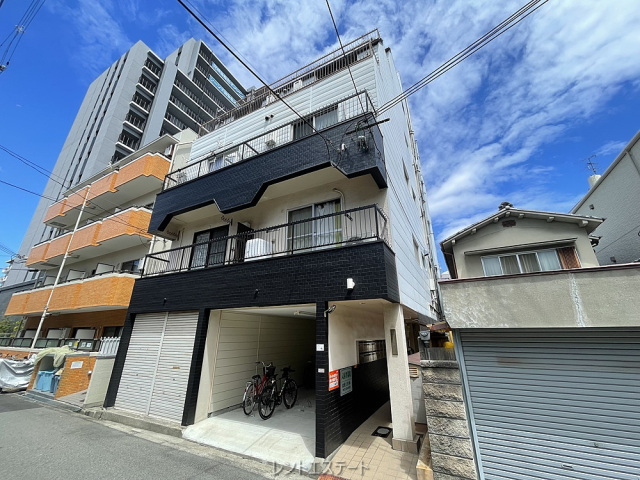 宇都宮ハイツの外観