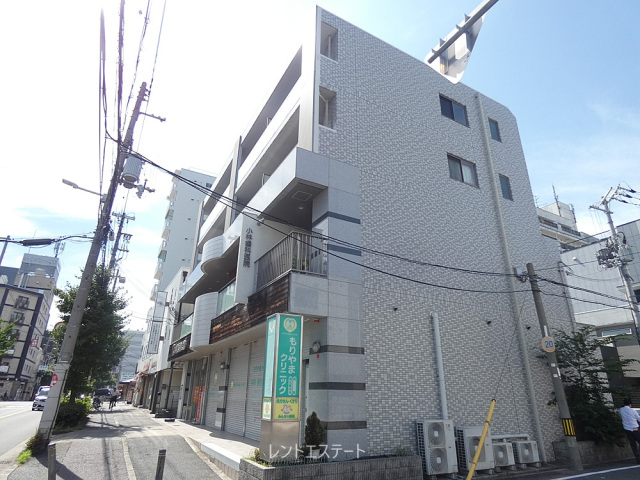 アマナの外観
