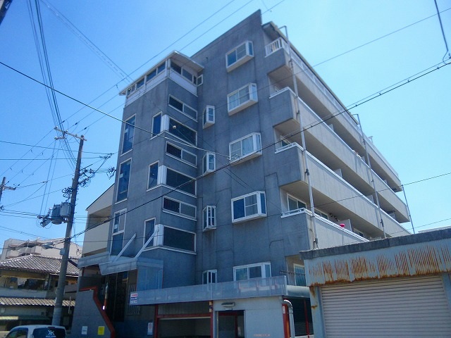 プレシャス長居の外観