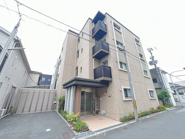 ソレイユサカエの外観