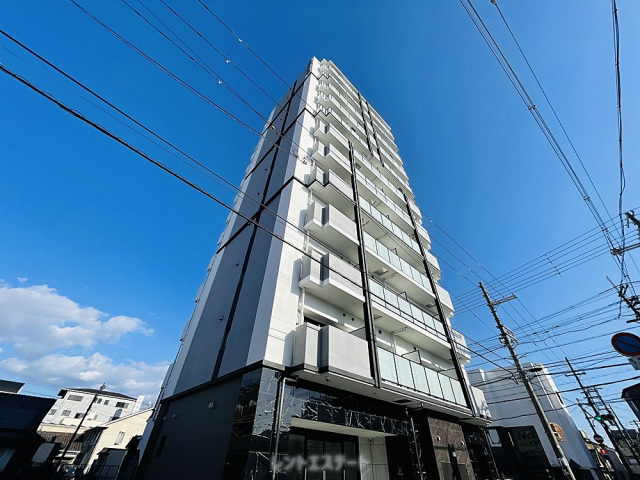 クローバープレミア長居公園東の外観