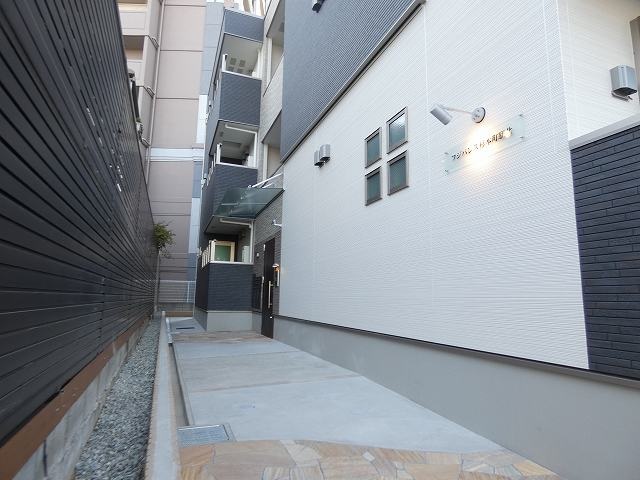 フジパレス杉本町駅北の外観