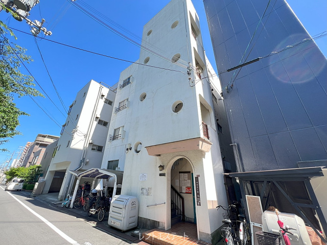 第一大朋マンションの外観