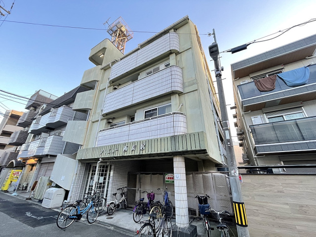 アベニュー西長居の外観