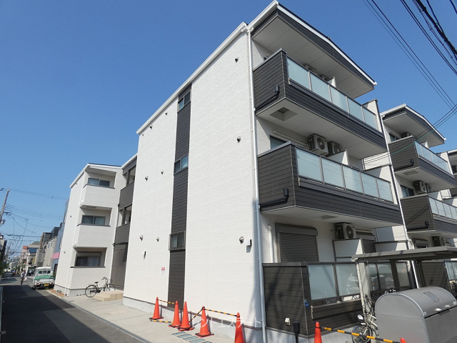 e-house （イーハウス）の外観