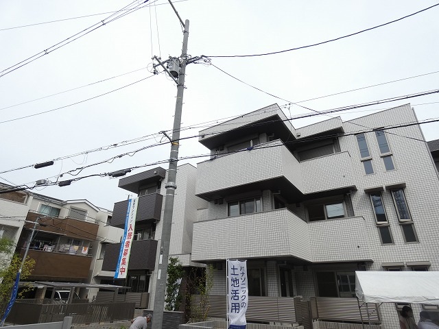 YOURMAISON粉浜駅前の外観