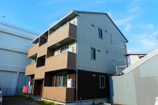 レジデンス南田辺の外観