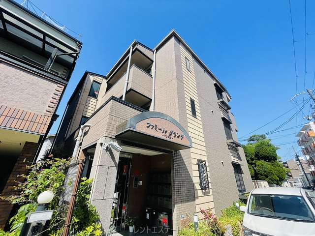 ファミールグランデサウス館の外観