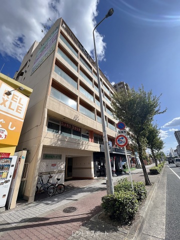西田辺ハイツの外観
