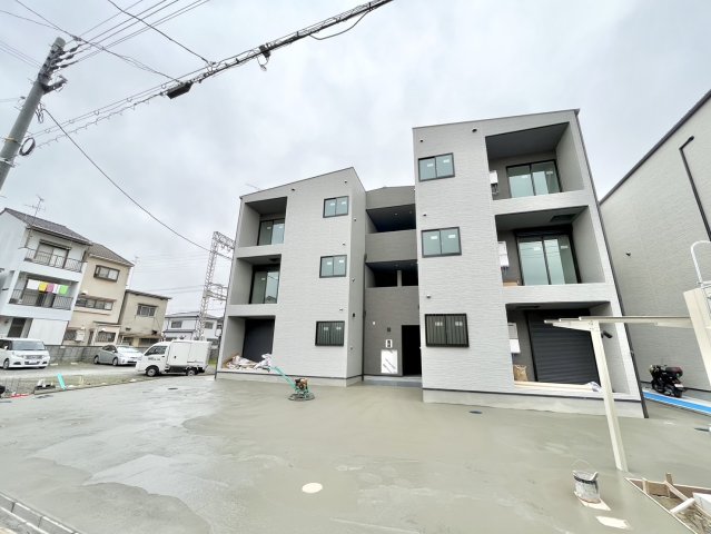 AND TERRACE 羽曳野の外観