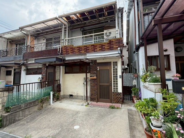 羽曳野市野々上５丁目テラスの外観