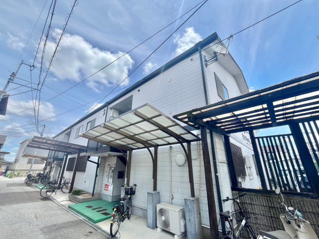 新栄プロパティー小山Ⅱの外観