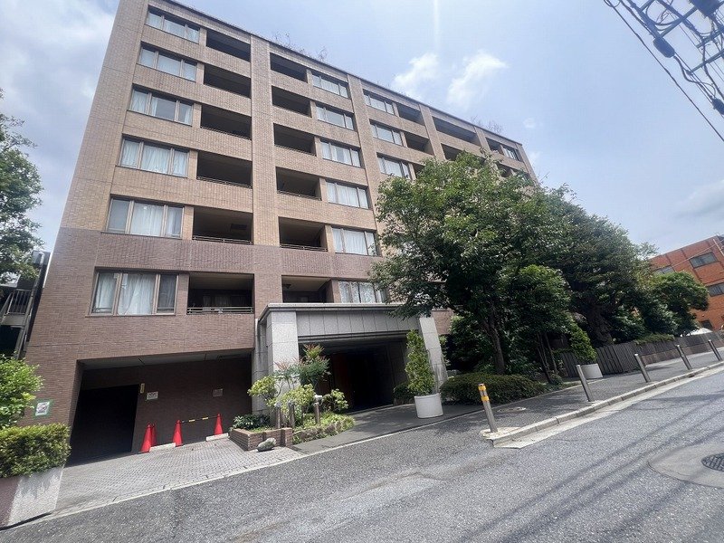 アボリアスコート笹塚EASTの外観