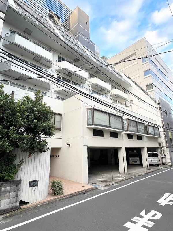 南平台ヒルスの外観