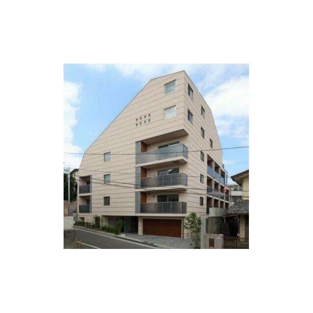 キャステリーノ三宿の外観