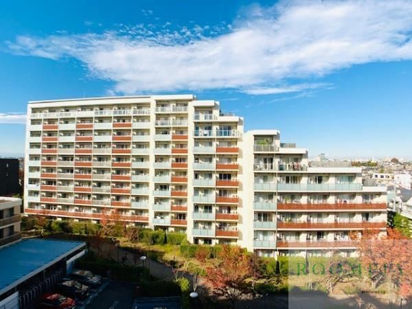 Brillia ist 三軒茶屋 ブラッサムテラス の外観