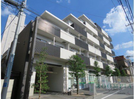 カスタリア戸越駅前の外観