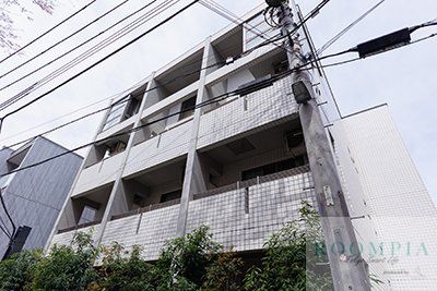 フォーフロント の外観