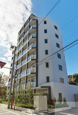 エスティメゾン哲学堂の外観