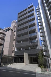 カーサスプレンディッド新宿御苑の外観