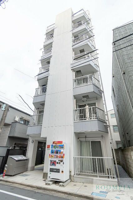 アーバンタワー池袋の外観