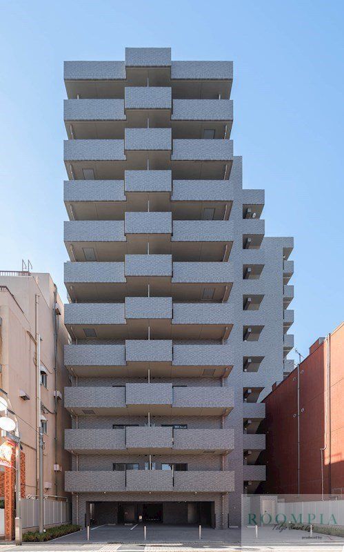 ルーブル池袋弐番館の外観