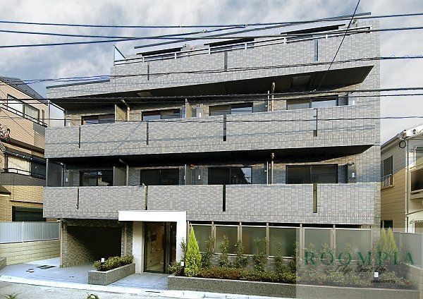 ルーブル早稲田参番館の外観