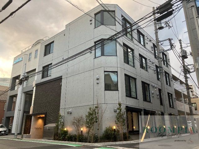 LEGALAND幡ヶ谷Southの外観
