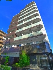 ライジングプレイス綾瀬三番館の外観