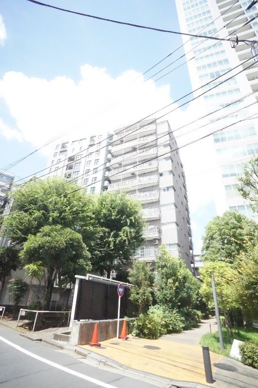 セブンスターマンション三軒茶屋の外観