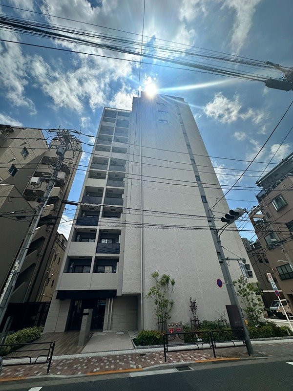 ラティエラ上野入谷の外観