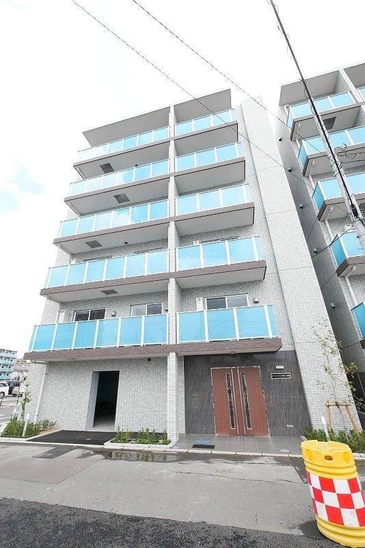 アーバハイツ六町2号館の外観