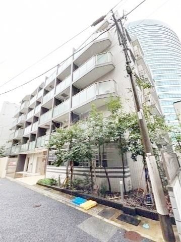LUMEED飯田橋の外観