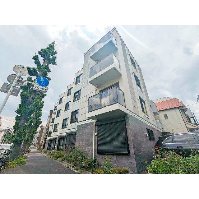 エルファーロ世田谷三宿の外観