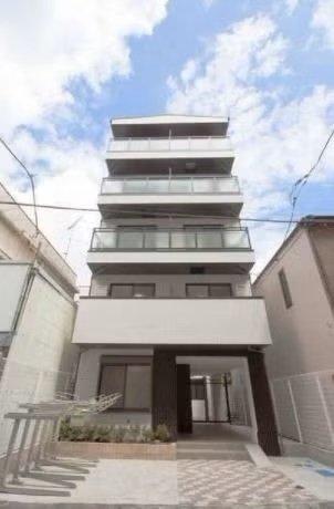 b’CASA両国の外観