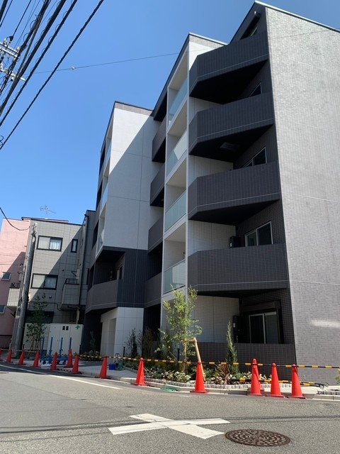 PREMIUM CUBE 東中野の外観