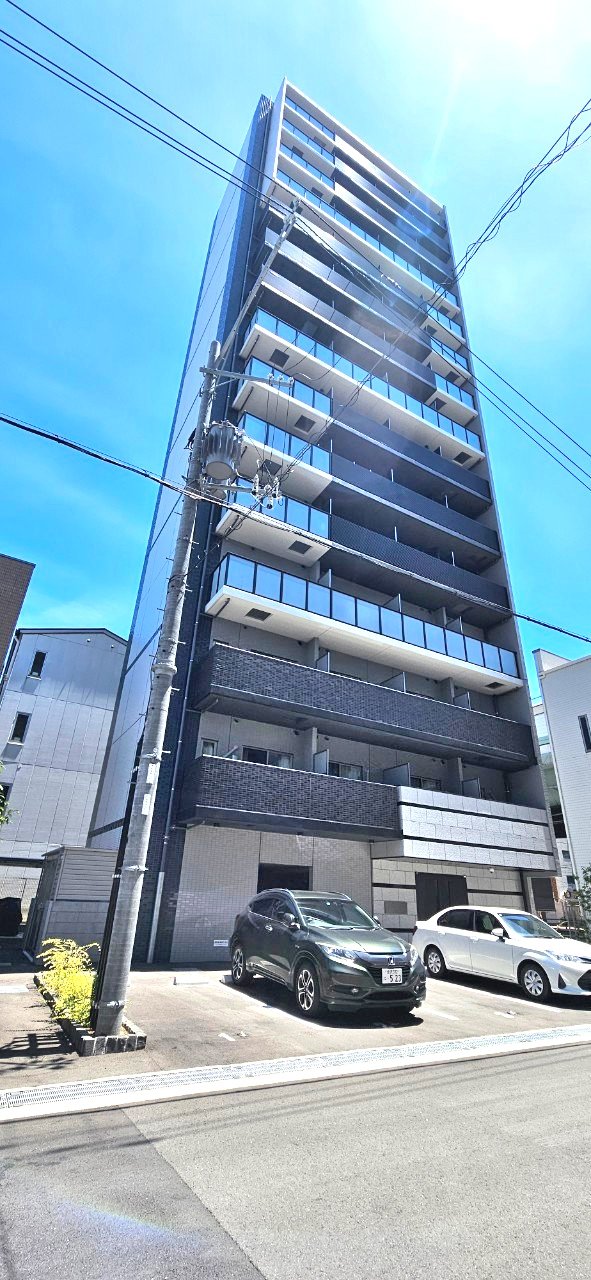 プレサンスOSAKA東中本エシデルの外観