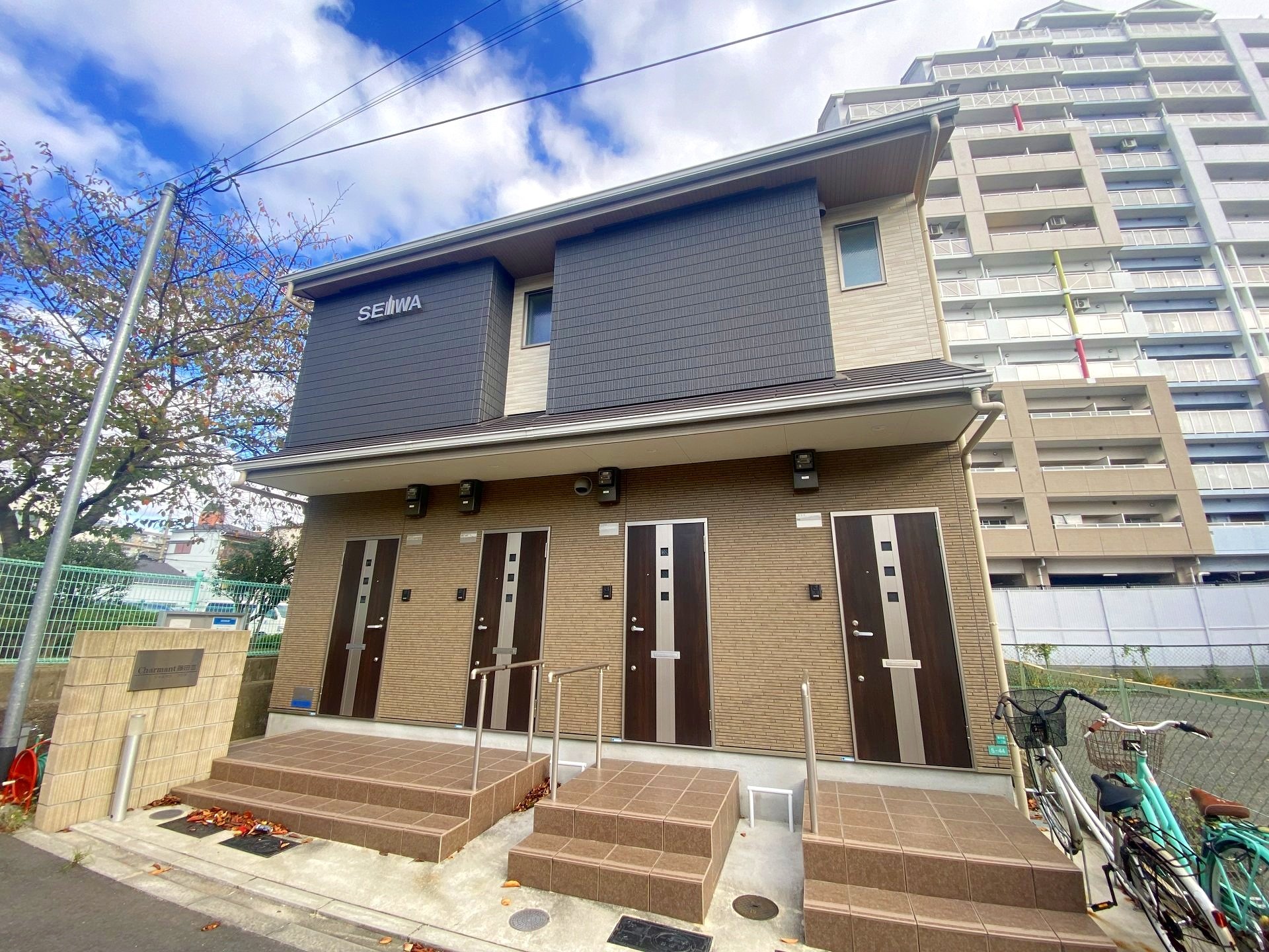 シャルマン藤田IIIの外観