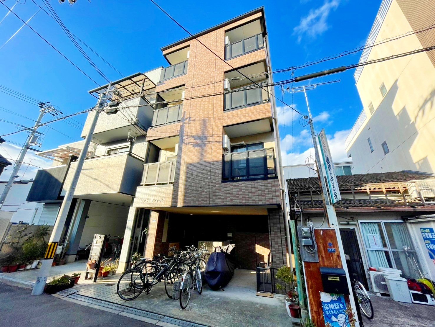 メゾンサフィールの外観