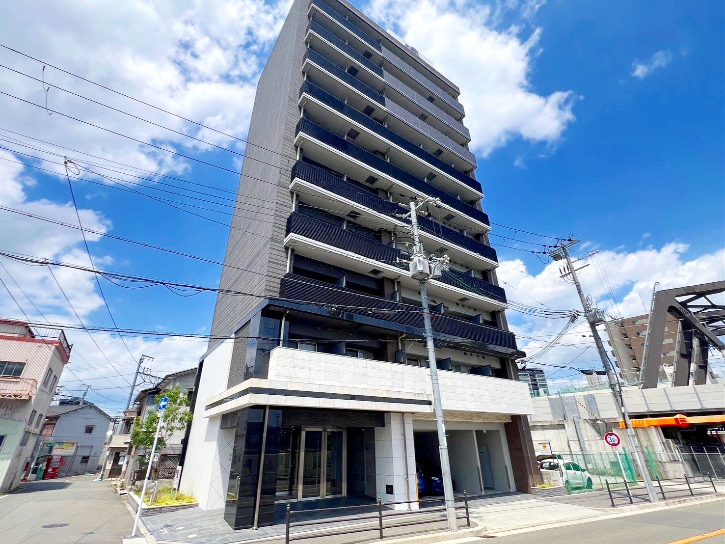 ジアコスモ京橋アクアの外観