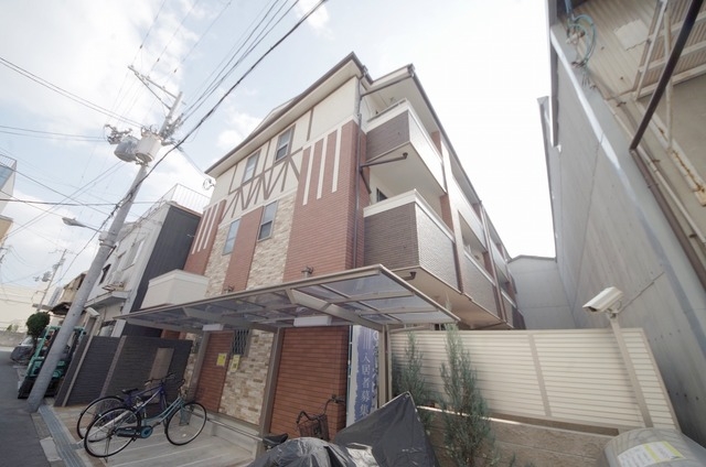 シャルマン緑橋の外観