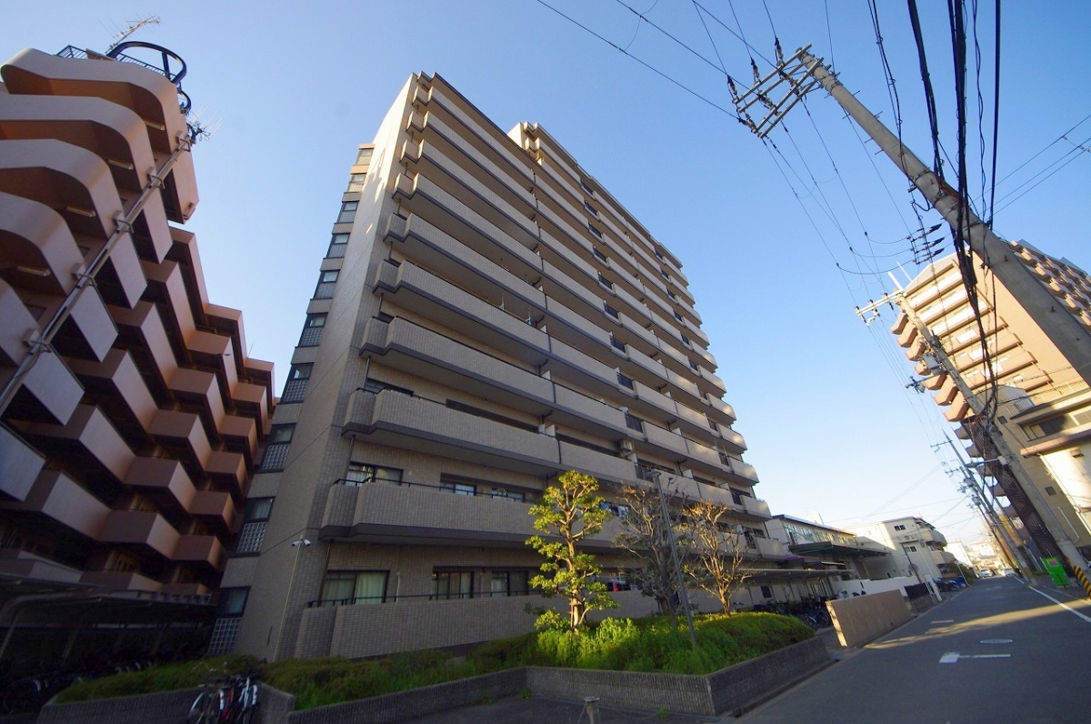 サンシャイン鶴見緑地の外観