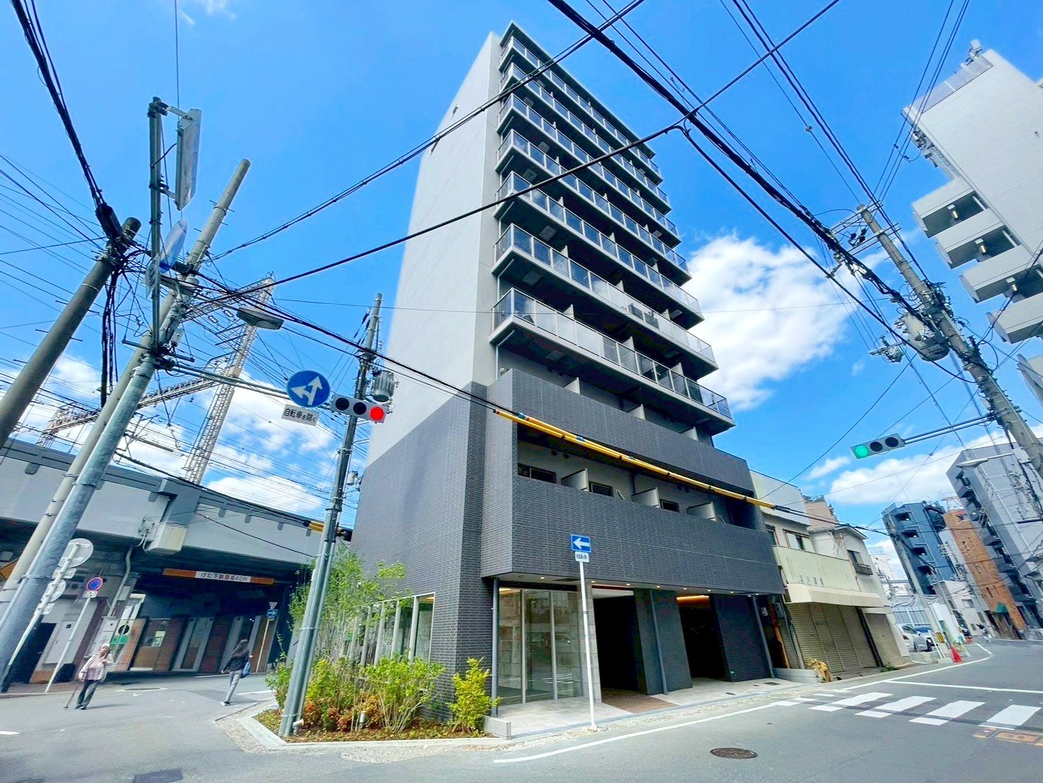 ArtizA京橋WESTの外観